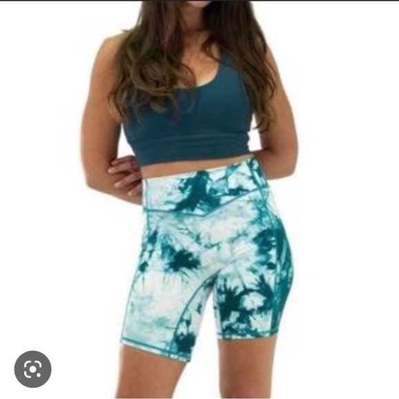 Balance Athletica Pants - Balance athletica / vitality Oasis Rider shorts size L in teal